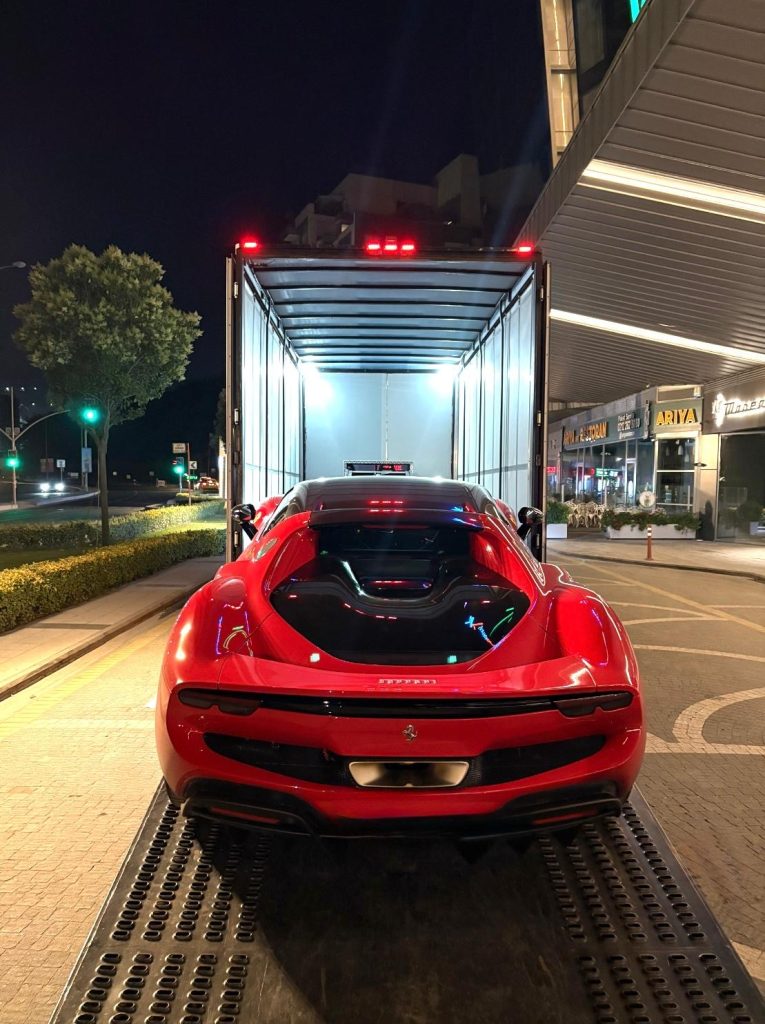 Şaşmaz oto kurtarma Aslım Oto Kurtarma ekibi araç taşıma sırasında