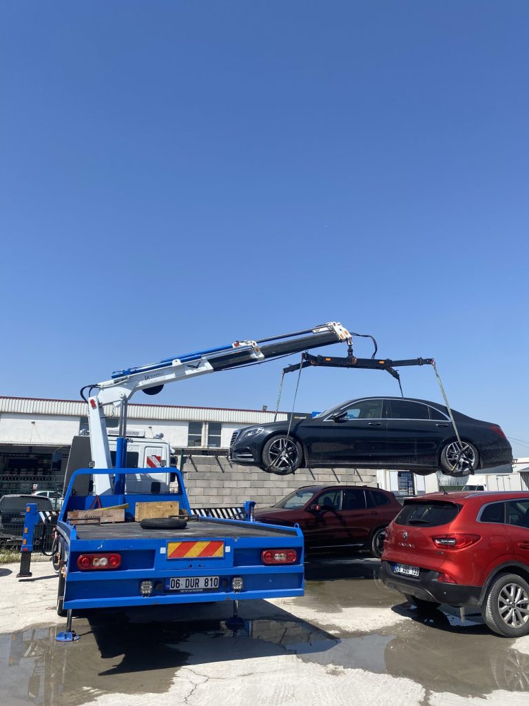 pursaklar ahtapot çekici aslım oto kurtarma ekibi araç taşıma sırasında