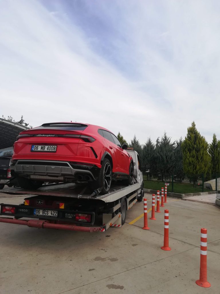 Keçiören oto kurtarma hizmeti – Aslım Oto Kurtarma ekibi araç çekimi sırasında