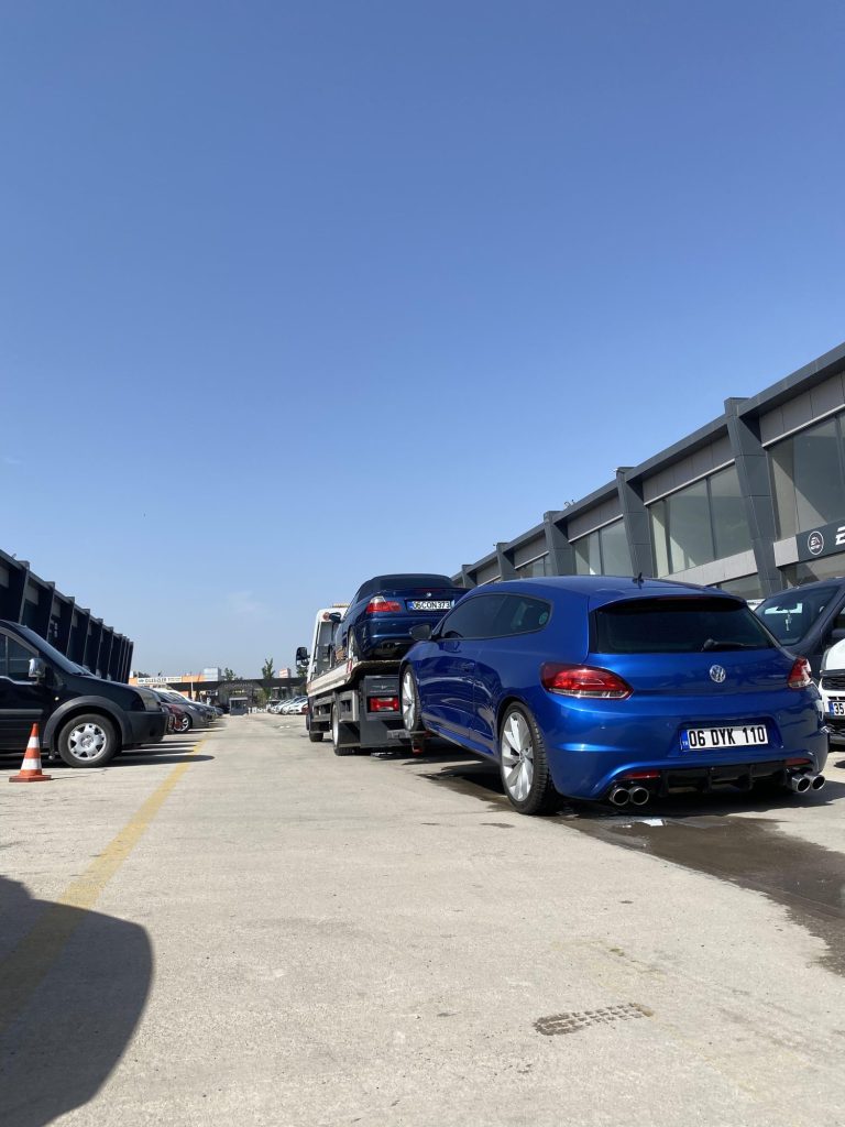 Haymana oto çekici hizmeti – Aslım Oto Kurtarma ekibi uzun yolda araç taşıma işlemi sırasında