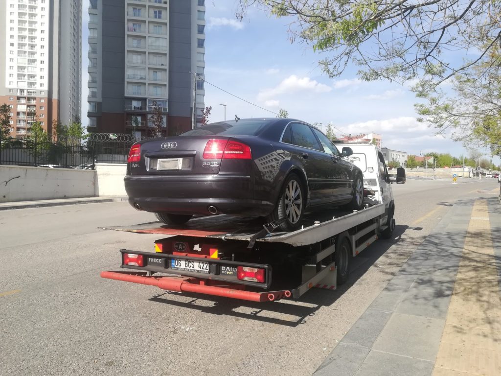 Güdül oto çekici hizmeti – Aslım Oto Kurtarma ekibi araç taşıma sırasında